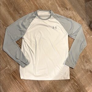 Under Armour Men's White and gray Long  Sleeve Tee